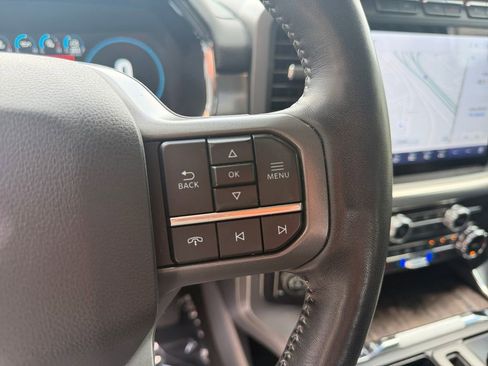 Used 2022 Ford F150 Lariat w/ Equipment Group 502A High AWD/4WD image 17
