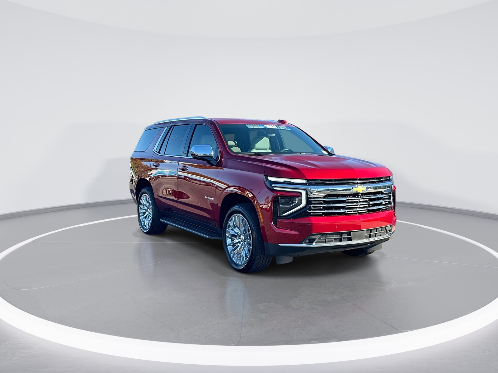 Used 2025 Chevrolet Tahoe Premier AWD/4WD image 2