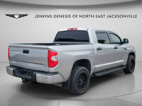 Used 2021 Toyota Tundra SR5 RWD image 2