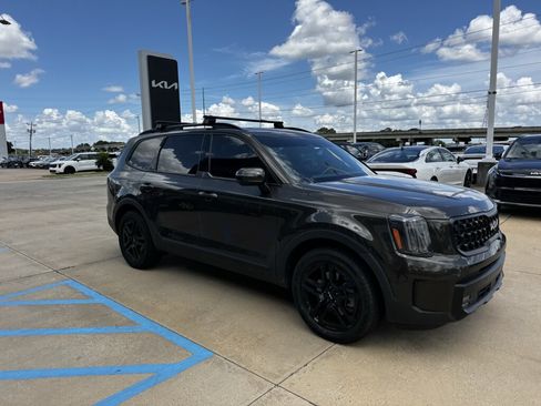 Certified 2023 Kia Telluride SX Prestige X-Line AWD/4WD image 11