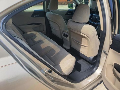Used 2013 Honda Accord EX image 7