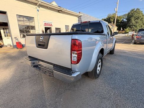 Used 2007 Nissan Frontier XE w/ Preferred Pkg RWD image 7