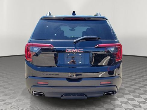 Used 2023 GMC Acadia SLE w/ Driver Convenience Package FWD image 3