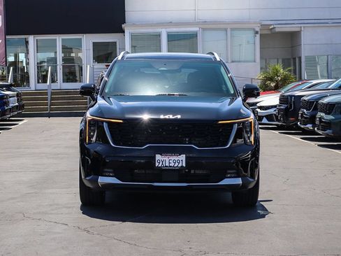 Certified 2025 Kia Sorento SX FWD image 2