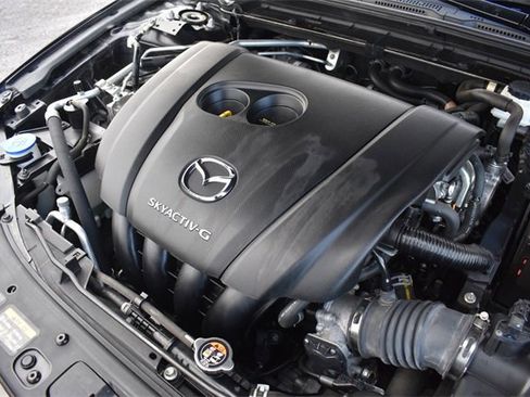 Used 2021 MAZDA MAZDA3 s image 32