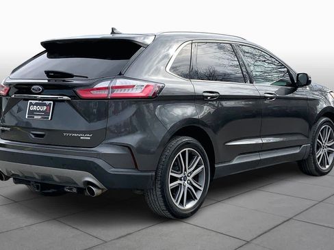 Used 2019 Ford Edge Titanium image 12