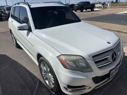 Used 2015 Mercedes-Benz GLK 350 2WD image 2