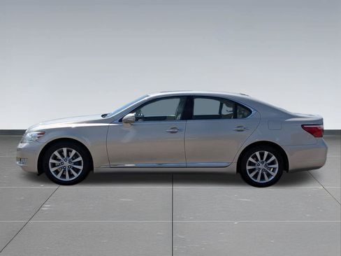 Used 2012 Lexus LS 460 AWD w/ Comfort Pkg image 2
