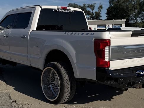 Used 2018 Ford F250 Platinum w/ Platinum Ultimate Package AWD/4WD image 5