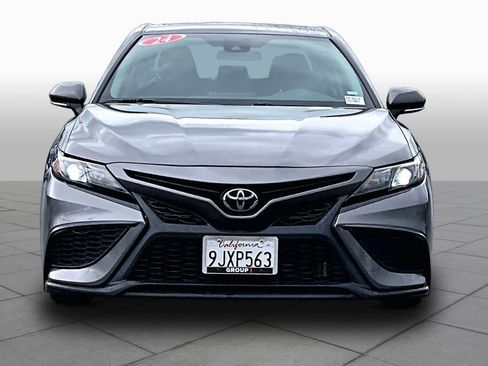 Used 2024 Toyota Camry SE FWD image 3