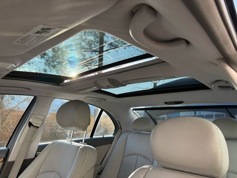 Used 2008 Mercedes-Benz E 350 4MATIC Sedan image 37