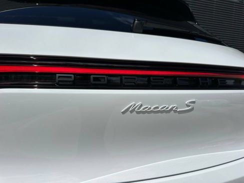 Used 2026 Porsche Macan S AWD/4WD image 14