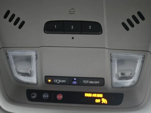 Used 2021 Buick Enclave Essence w/ Sound and Sites Package image 32