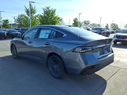 New 2026 Nissan Sentra SV FWD image 6