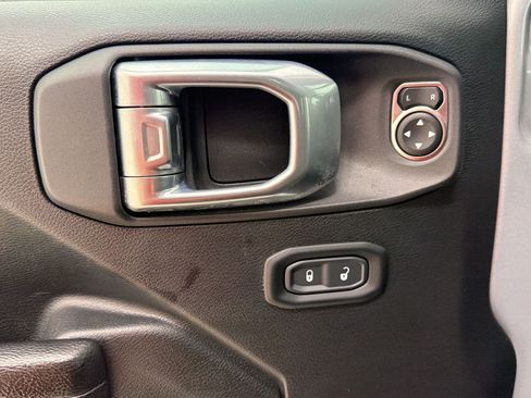 Used 2023 Jeep Wrangler Unlimited Sport AWD/4WD image 13