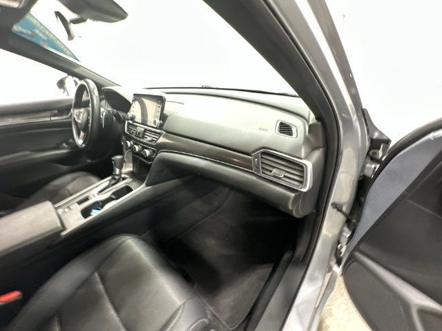 Used 2019 Honda Accord Sport image 16