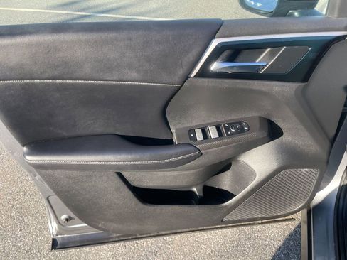 Used 2022 Mitsubishi Outlander SE image 11