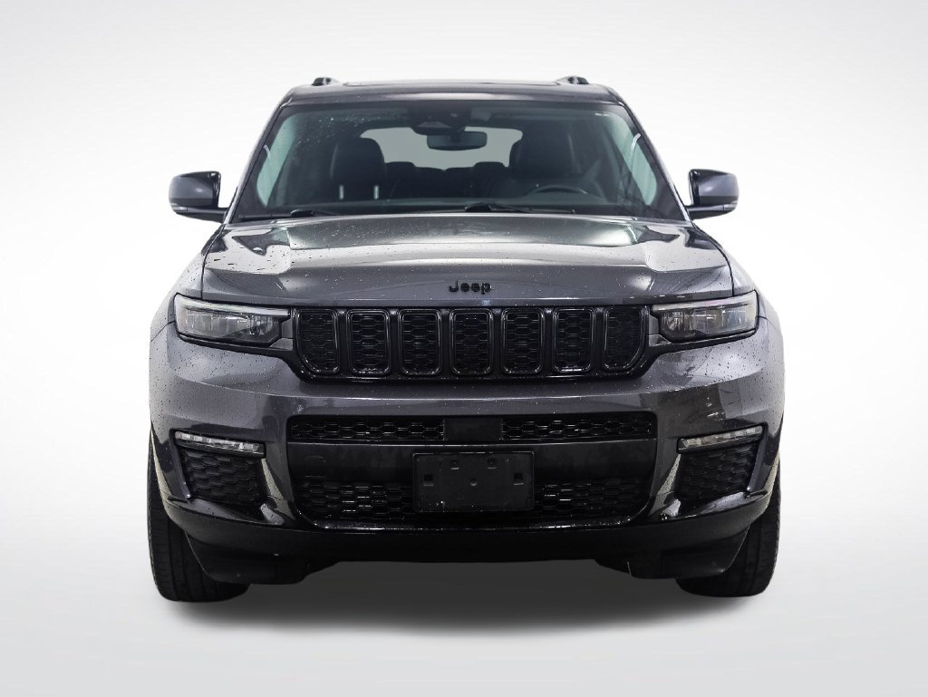 Used 2022 Jeep Grand Cherokee L Limited w/ Black Appearance Package AWD/4WD image 8