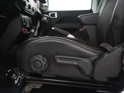 Used 2022 Jeep Gladiator Rubicon w/ Cold Weather Group image 21