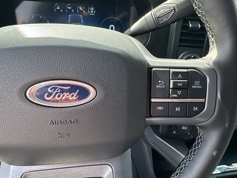 Used 2026 Ford F250 Lariat w/ Lariat Premium Package AWD/4WD image 27