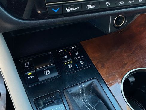 Used 2019 Lexus RX 350L FWD image 16