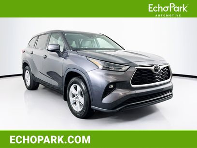 Used 2023 Toyota Highlander LE