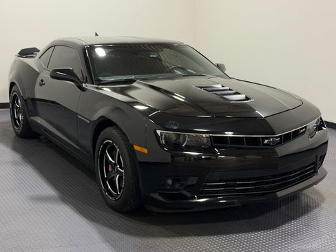 Used 2014 Chevrolet Camaro SS w/ RS Package RWD image 4