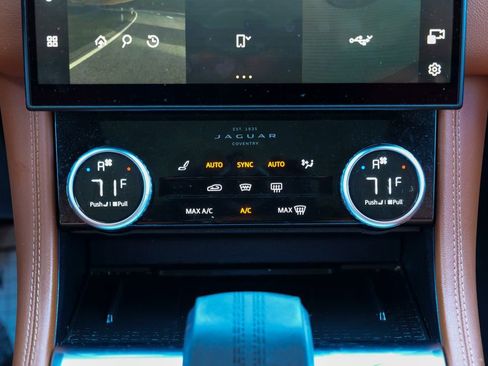 Used 2023 Jaguar F-PACE R-Dynamic S image 50