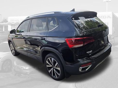 Used 2024 Volkswagen Taos SE FWD image 6