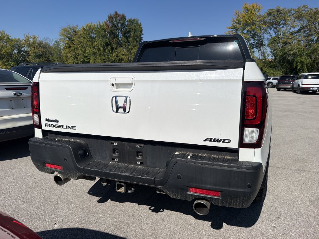 Used 2021 Honda Ridgeline Black Edition image 7