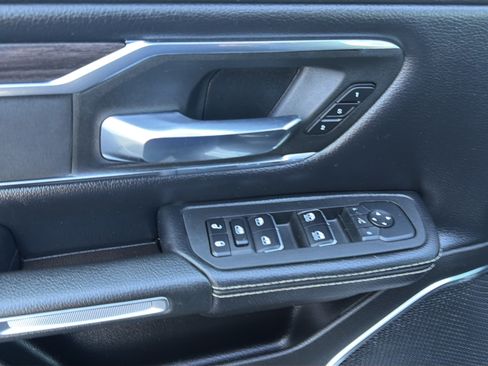 Used 2025 RAM 1500 Laramie AWD/4WD image 24