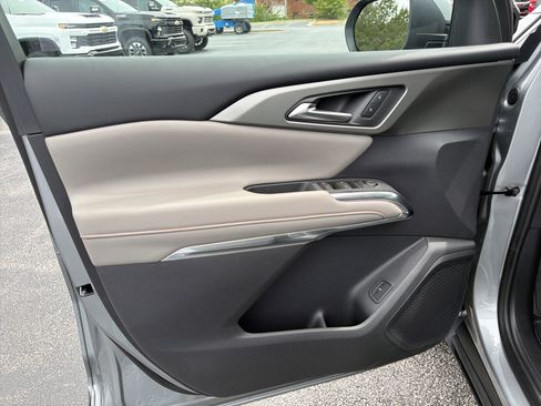 New 2026 Chevrolet Traverse LT FWD image 10