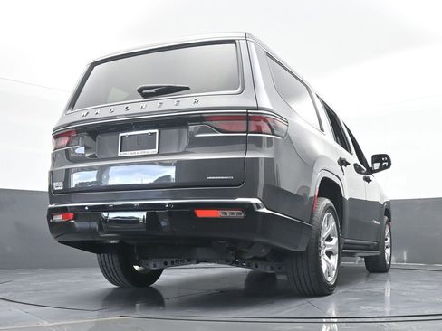 Used 2022 Jeep Wagoneer Series II image 62