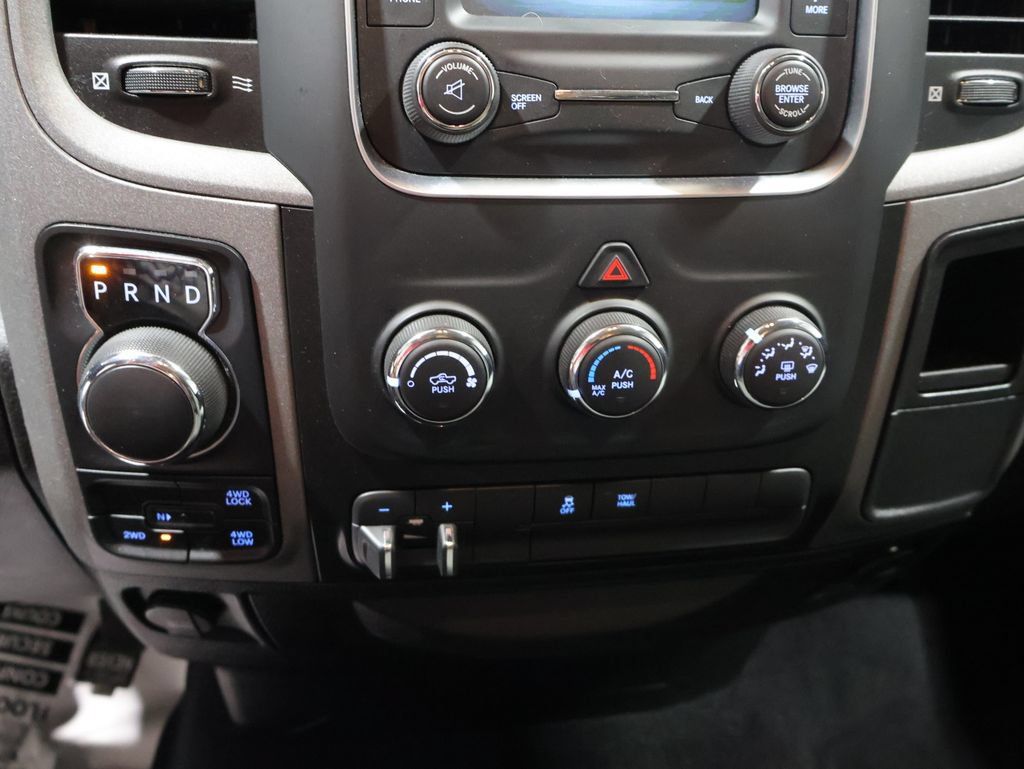 Used 2019 RAM 1500 Express AWD/4WD image 29