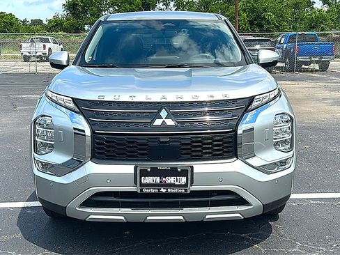 Used 2023 Mitsubishi Outlander SE AWD/4WD image 11