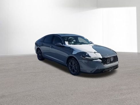 New 2025 Honda Accord EX-L image 2