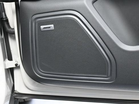 Certified 2026 Porsche Macan Turbo AWD/4WD image 30