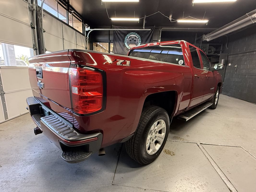 Used 2018 Chevrolet Silverado 1500 LT w/ All Star Edition AWD/4WD image 5