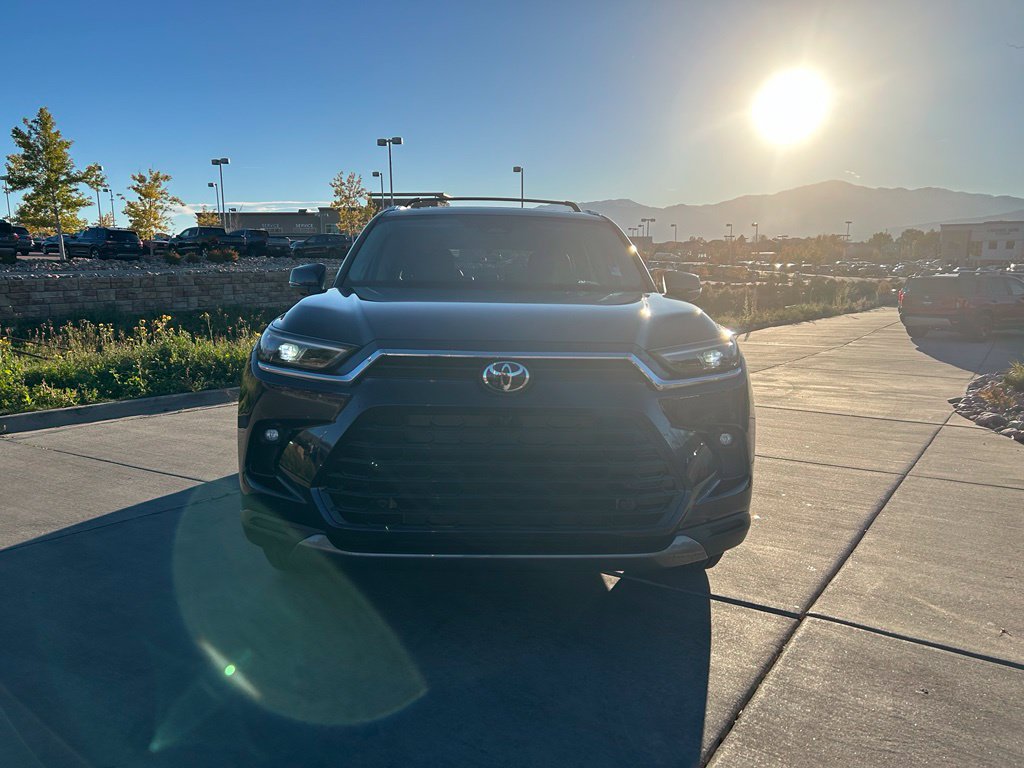 Used 2026 Toyota Grand Highlander AWD image 2