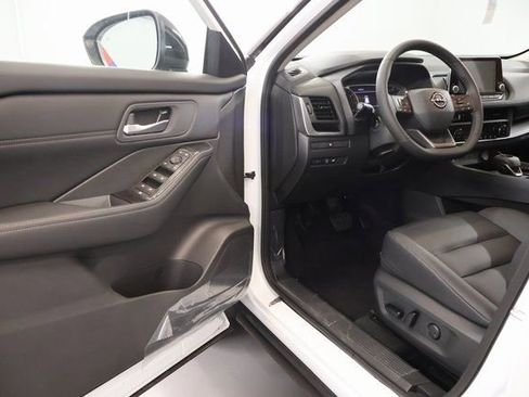 New 2026 Nissan Rogue SV AWD/4WD image 8