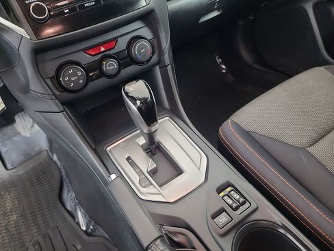 Used 2018 Subaru Crosstrek 2.0i Premium w/ Eyesight System image 15