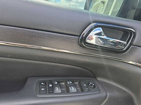 Used 2020 Jeep Grand Cherokee High Altitude image 18