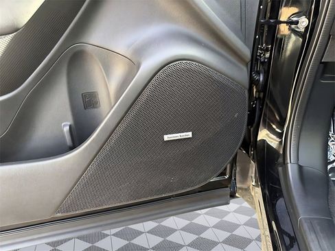 Used 2021 Subaru Forester Limited image 13