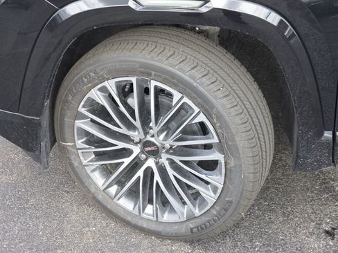 New 2026 GMC Terrain Denali w/ LPO, Floor Liner Package image 25