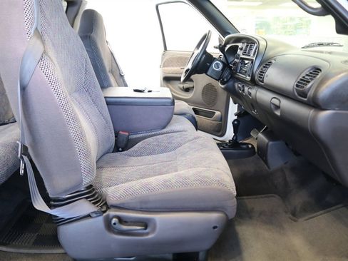 Used 2000 Dodge Ram 2500 Truck 4x4 Quad Cab image 79