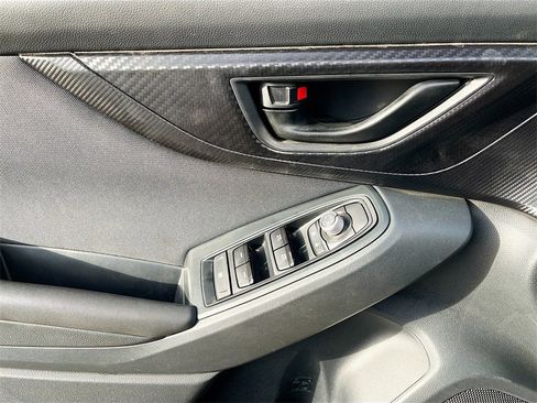 Used 2022 Subaru Crosstrek 2.0i Premium w/ Moonroof Package image 17