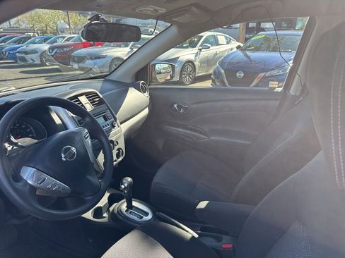 Used 2017 Nissan Versa SV image 17