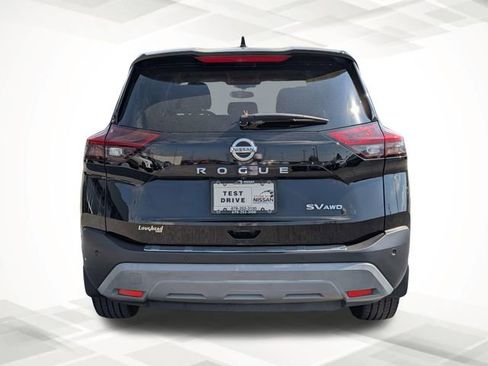 Used 2021 Nissan Rogue SV image 5