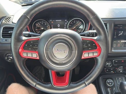 Used 2019 Jeep Compass Trailhawk AWD/4WD image 16