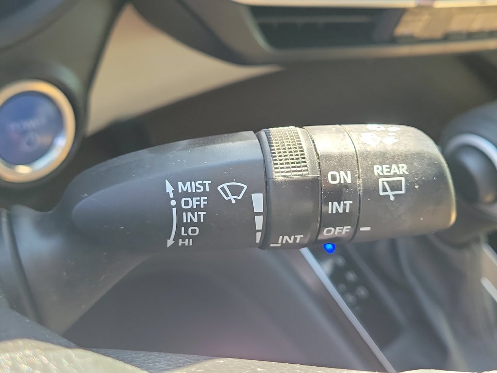 Used 2023 Toyota Sienna XLE FWD image 12